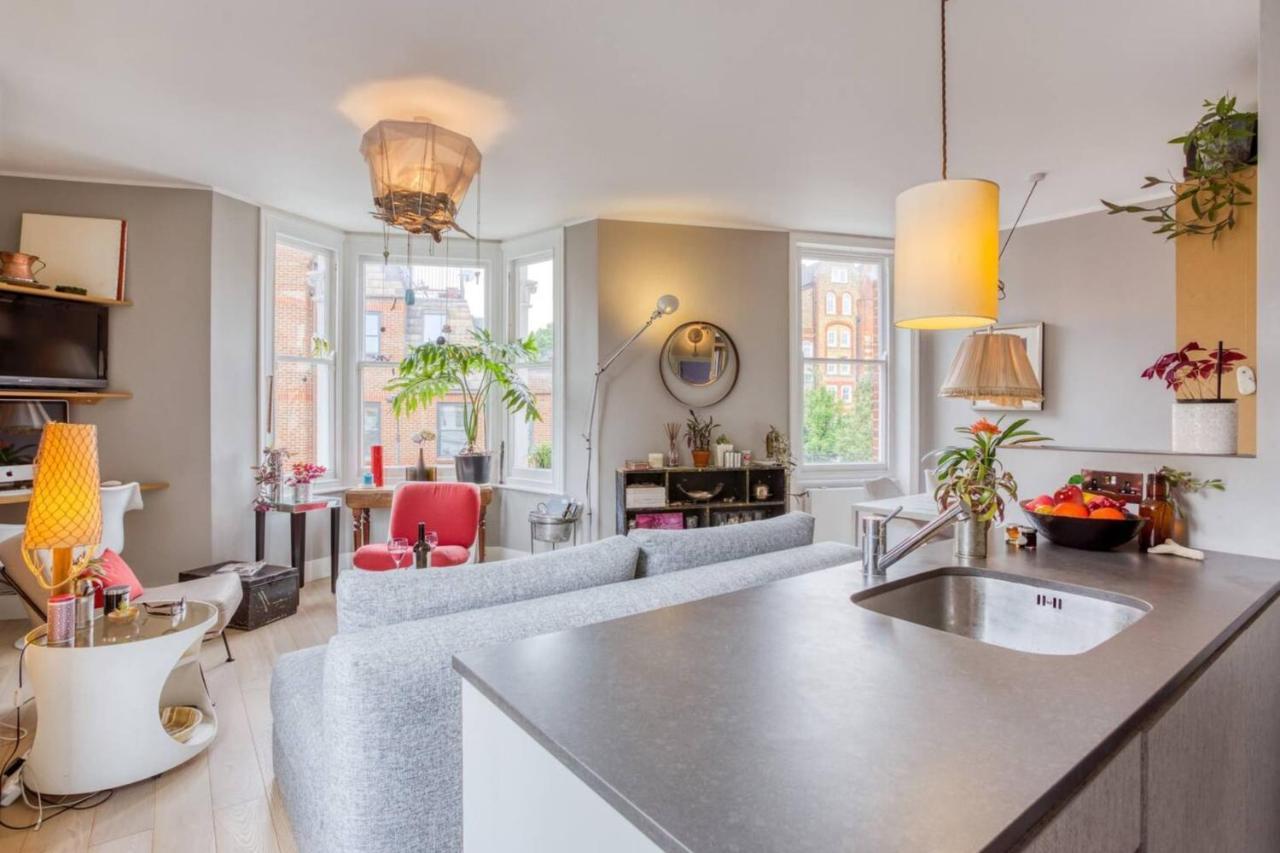 Beautiful And Airy 1 Bedroom Flat - West Apartament *
