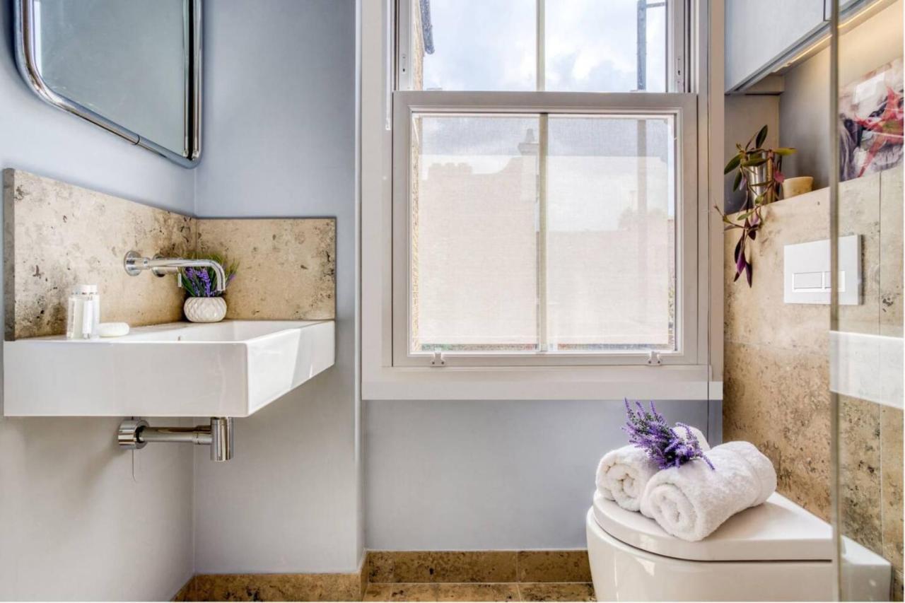 Beautiful And Airy 1 Bedroom Flat - West Apartament